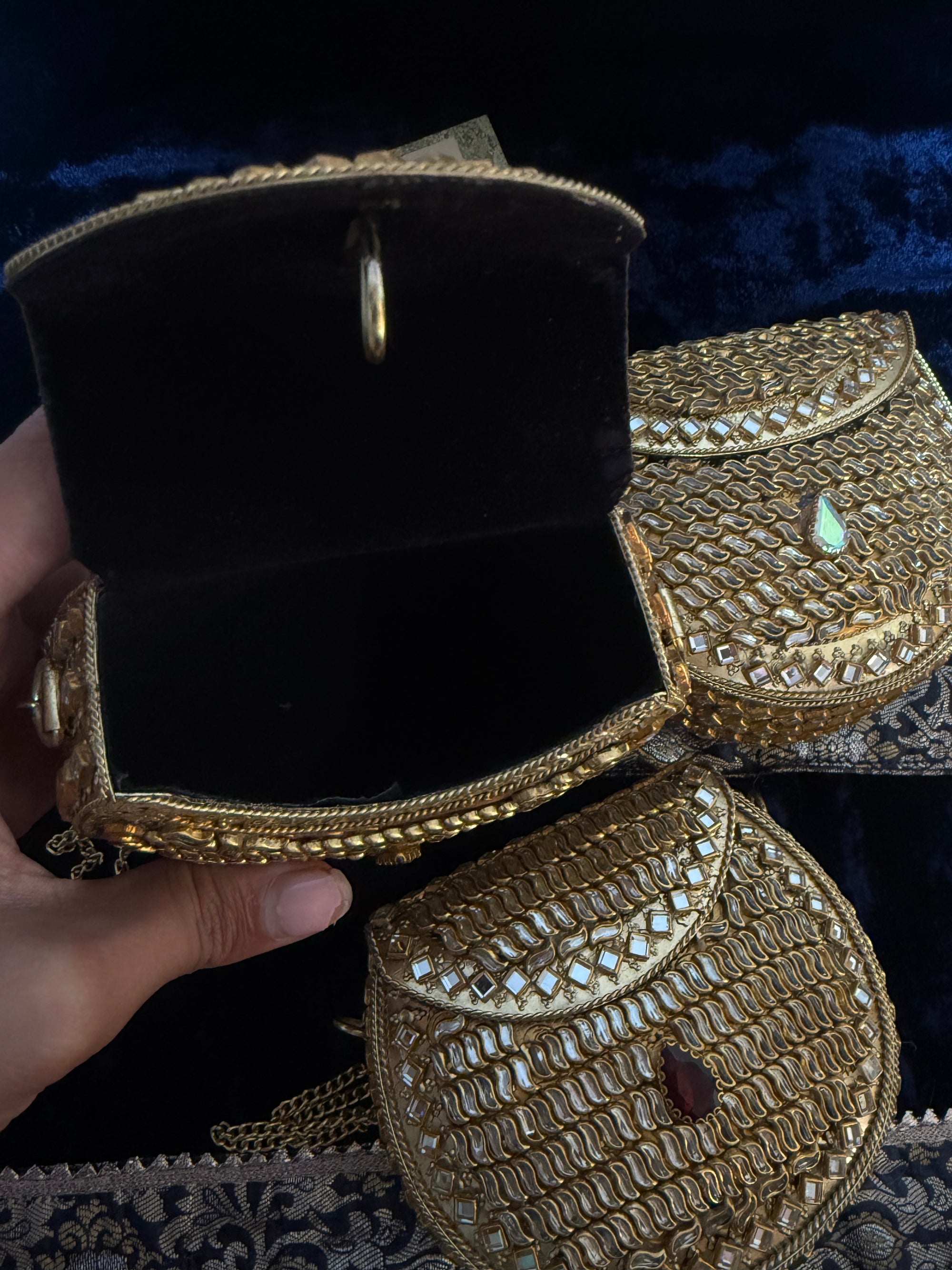 Asal Clutch